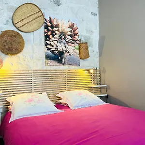 Apartment Souleiado St Remy Centre Confort, Saint-Rémy-de-Provence